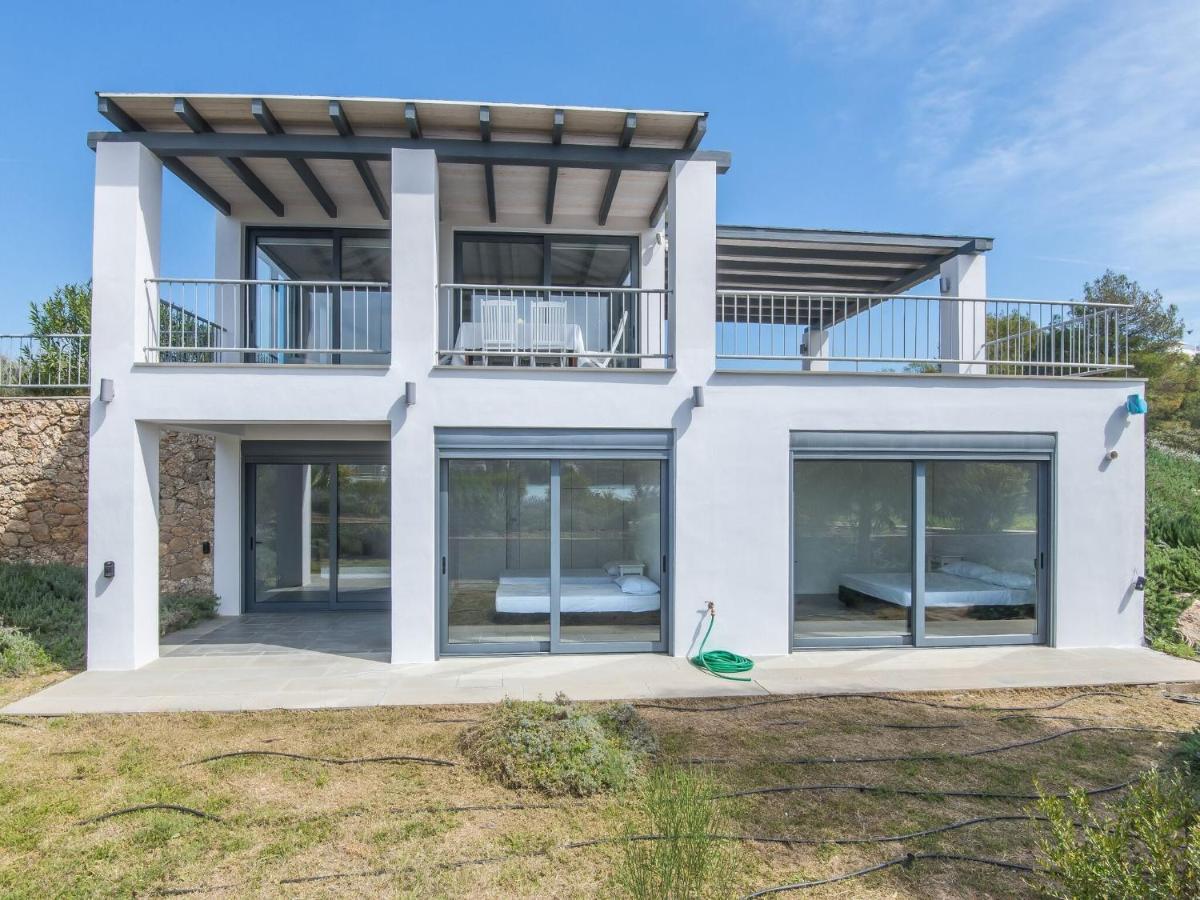 New On Pebble * Porto Heli